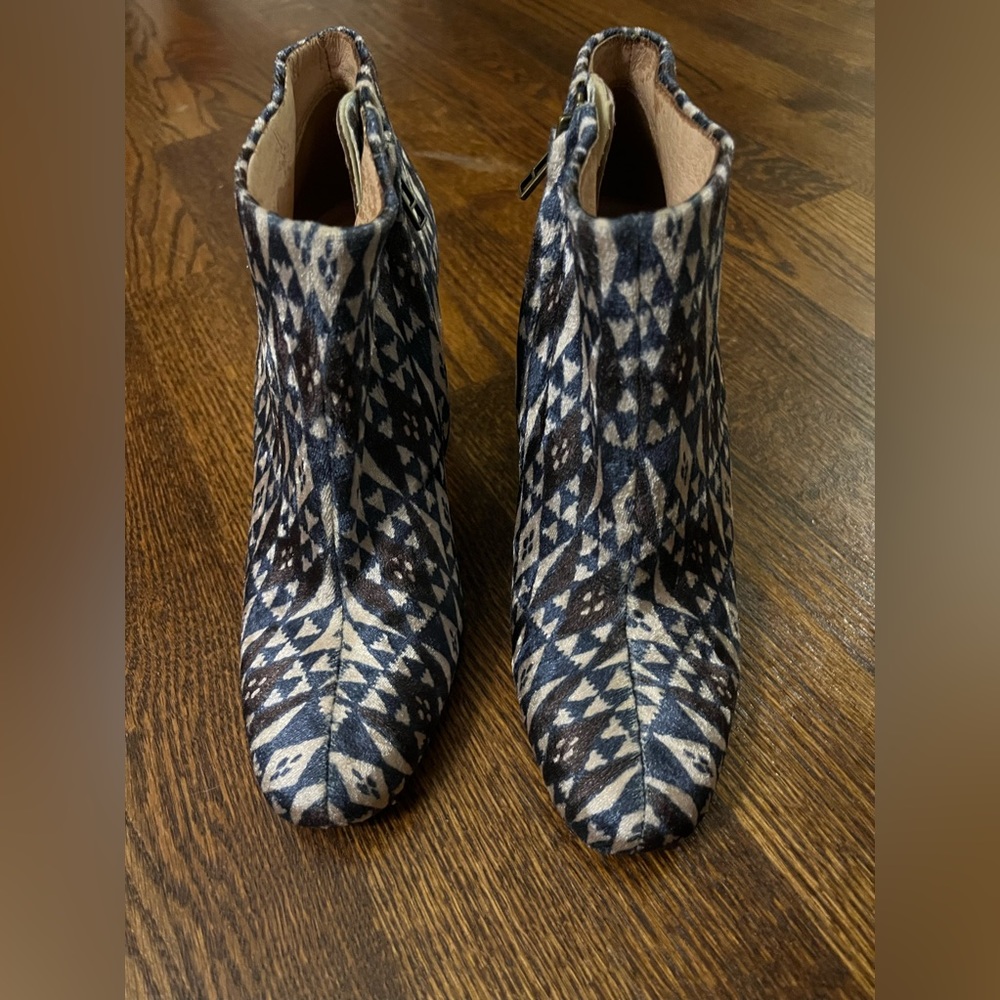 Madewell Velvet Neely Boot
